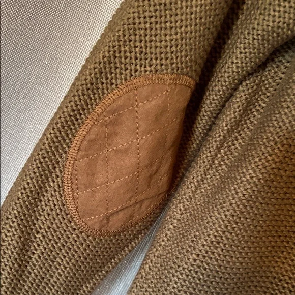 RDI Army Green Knit Sweater with Suede Elbow Patches - Picture 4 of 6